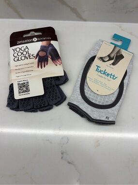 Brand New Yoga Bundle Yoga Cool Grip Gloves and Socks